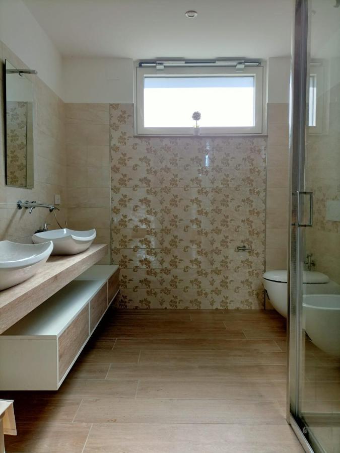 Horse House Bed & Breakfast Montella Bagian luar foto
